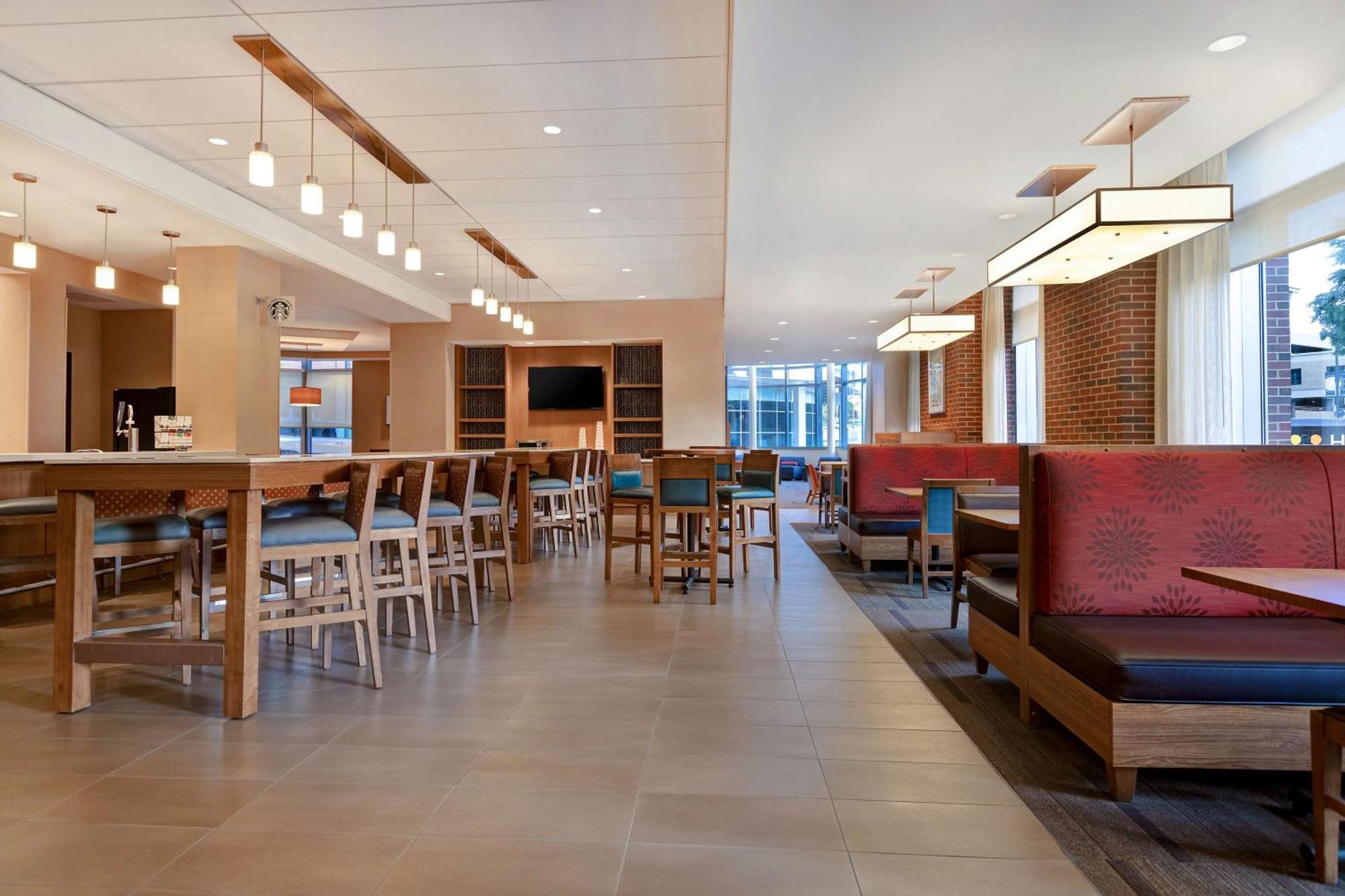 Hyatt Place Bloomington / Normal Bagian luar foto