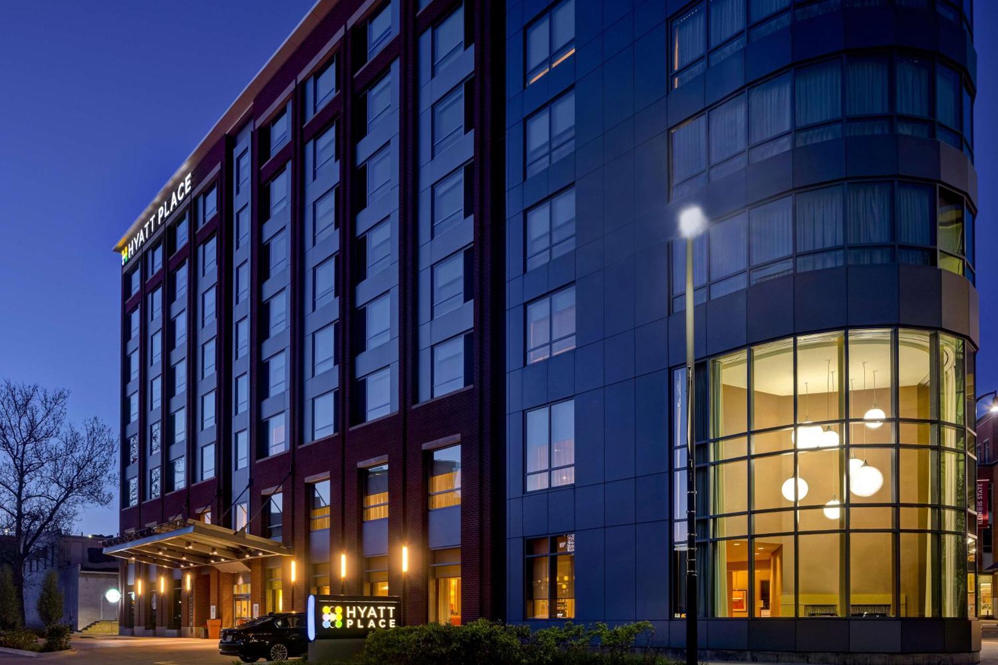 Hyatt Place Bloomington / Normal Bagian luar foto