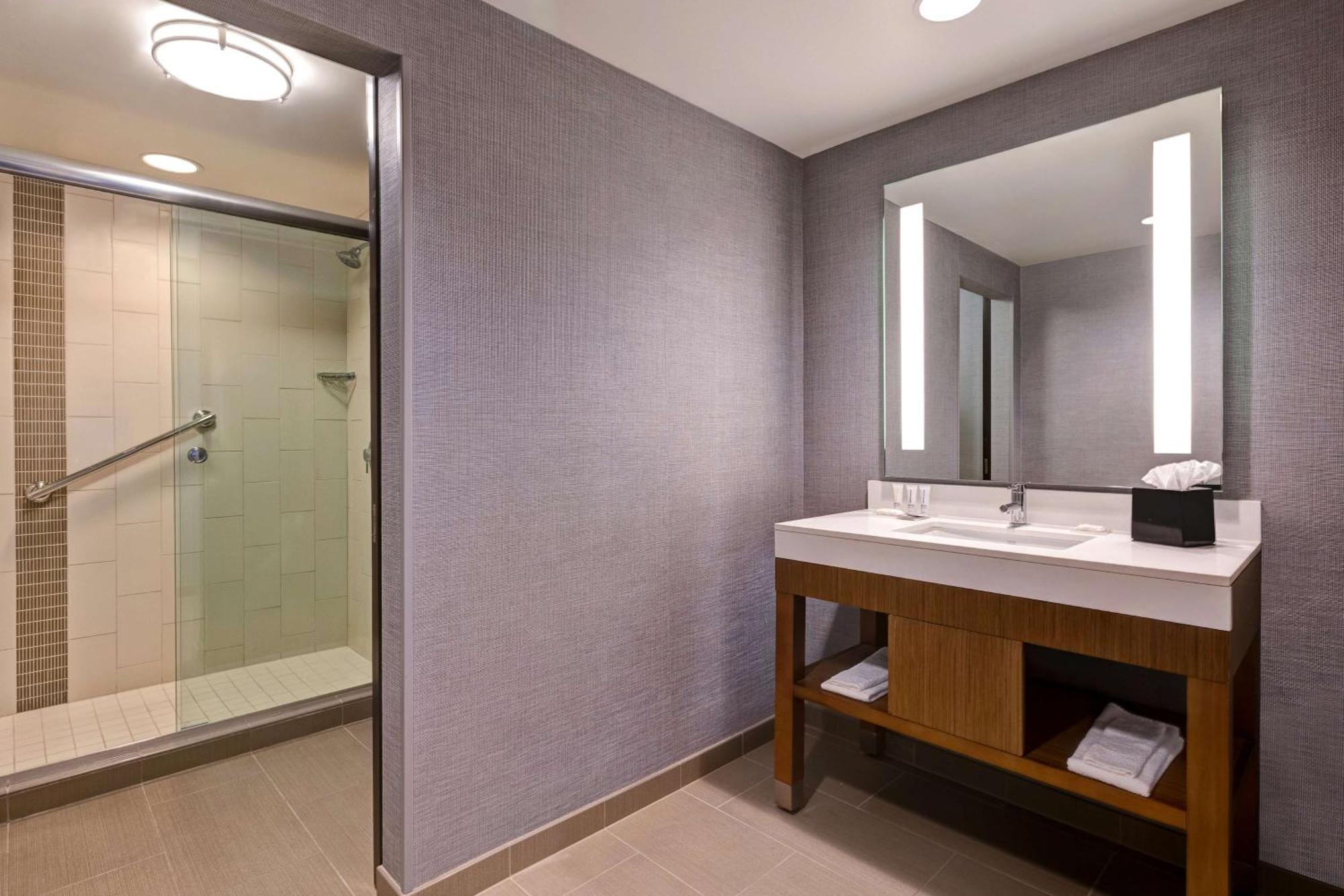 Hyatt Place Bloomington / Normal Bagian luar foto