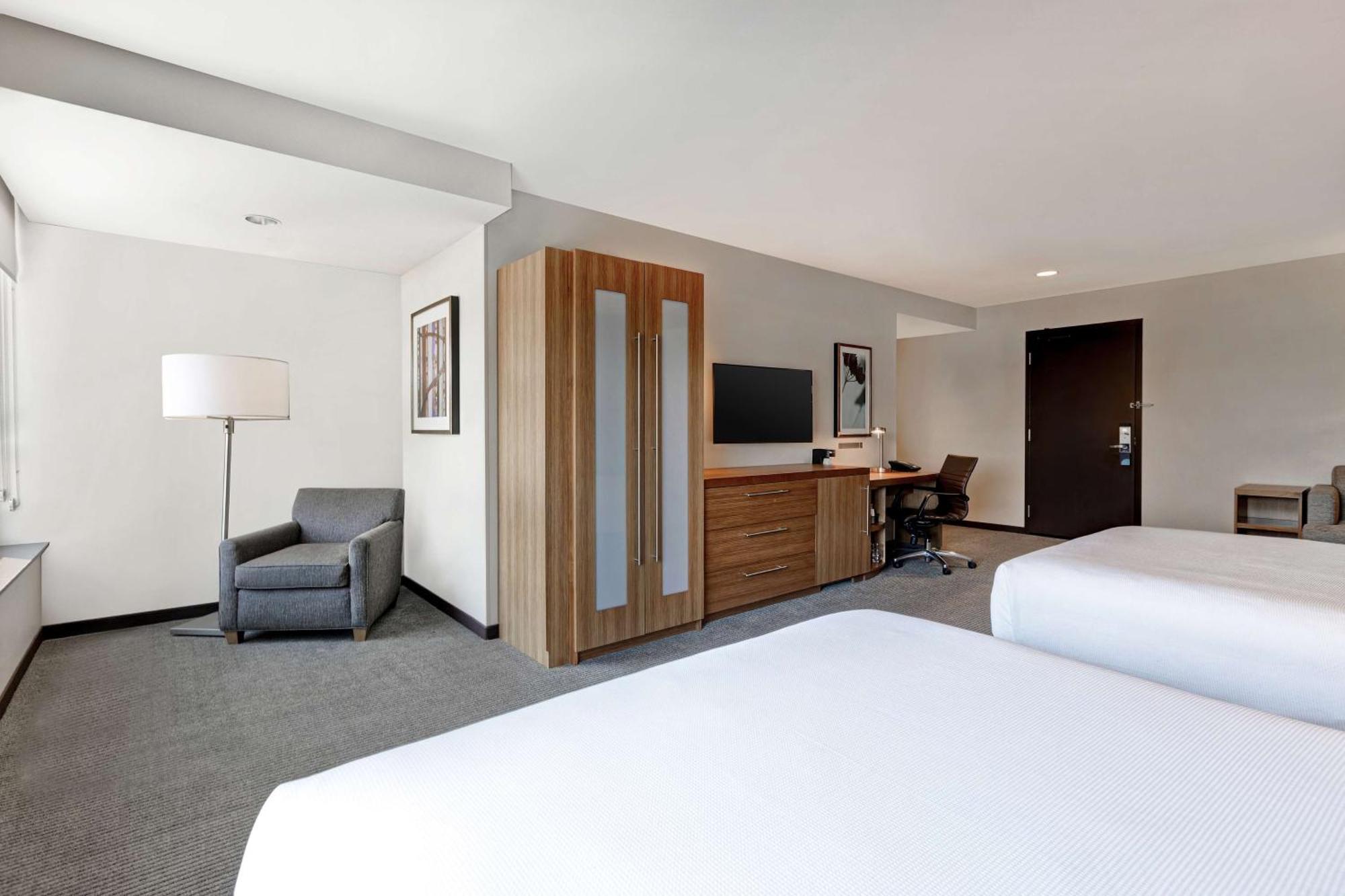 Hyatt Place Bloomington / Normal Bagian luar foto