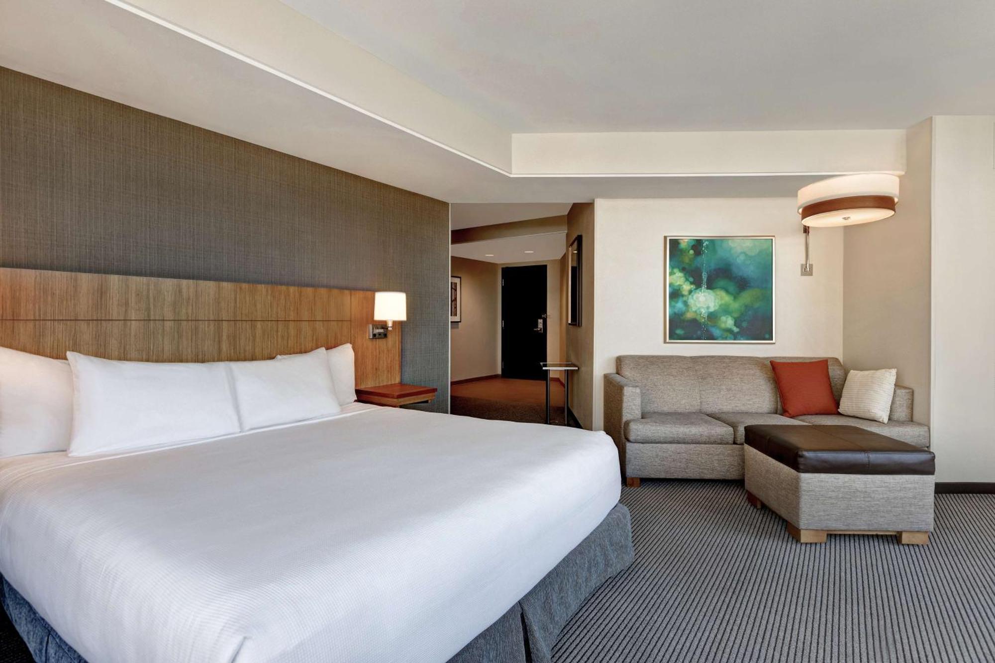 Hyatt Place Bloomington / Normal Bagian luar foto