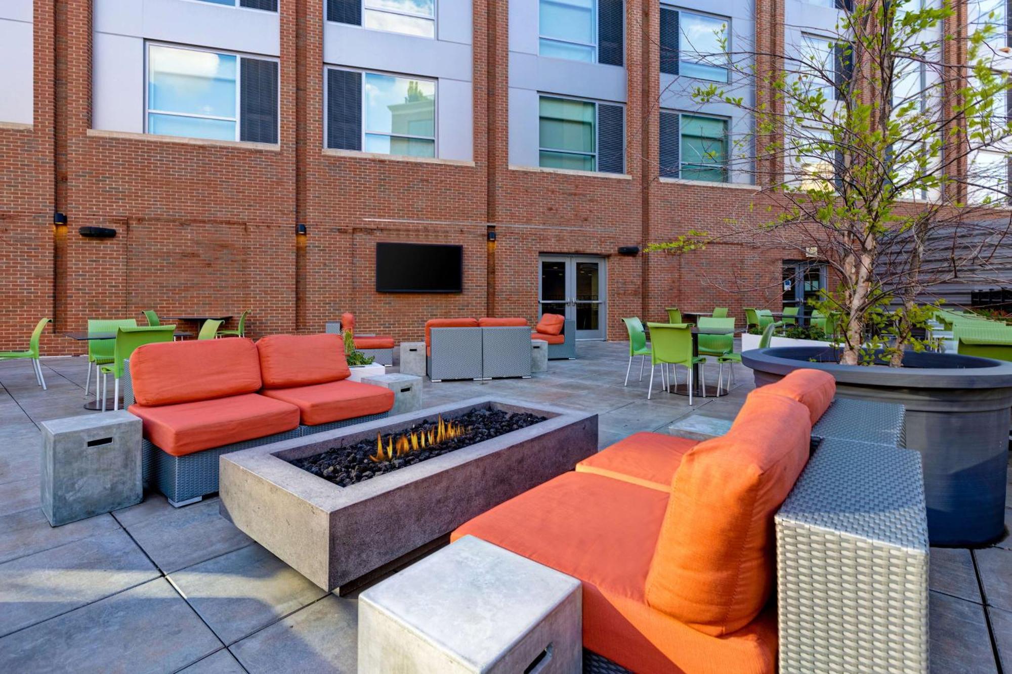 Hyatt Place Bloomington / Normal Bagian luar foto