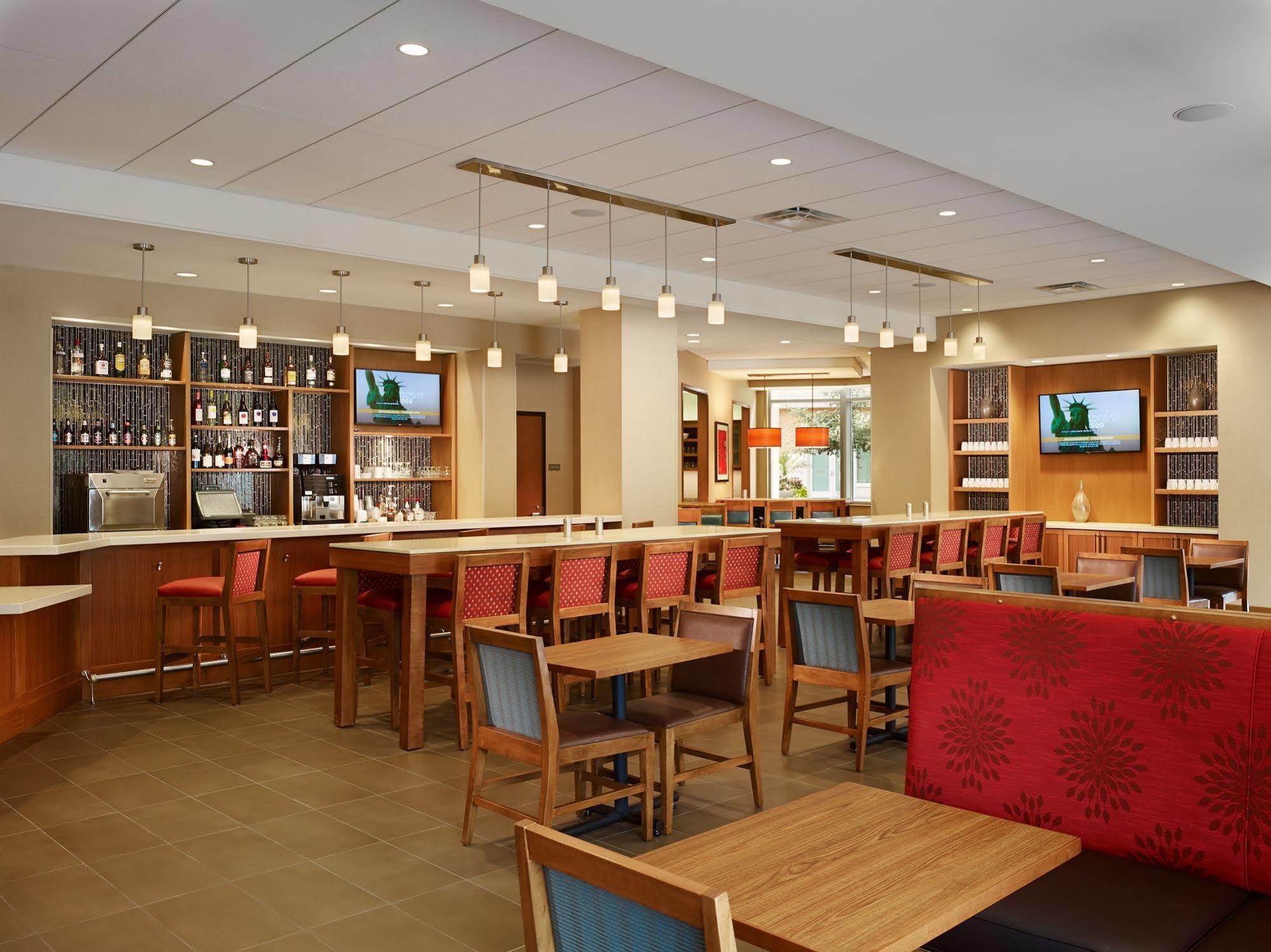 Hyatt Place Bloomington / Normal Bagian luar foto